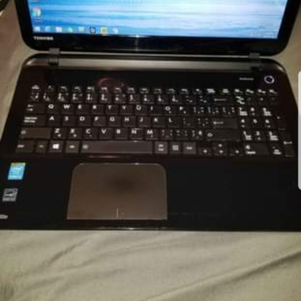 Toshiba l50b laptop slim laptop